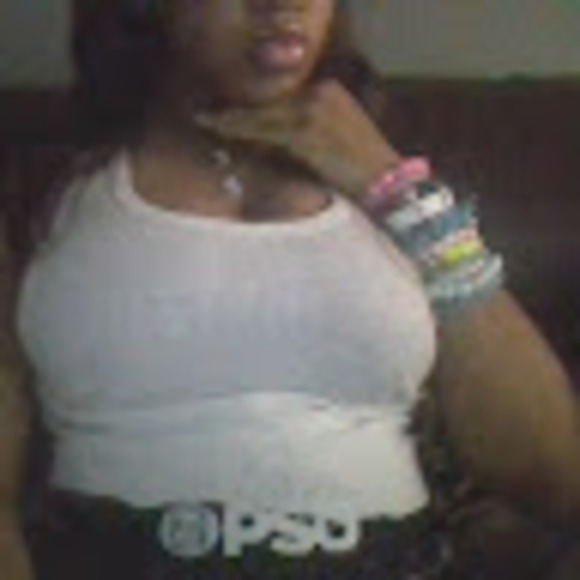 Meet your Posher, Inara - Picture 1 of 1